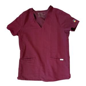 FIGS Casma Scrub Top in Burgundy w/ Rainbow Peace Sign Size Small